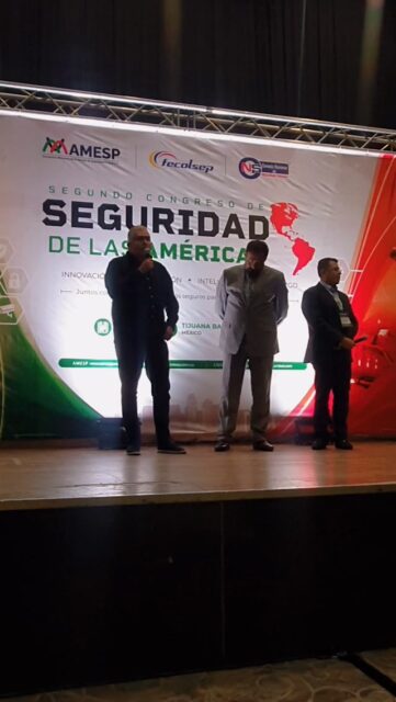 Home Liderar también es abrir espacios para transformar. 🇨🇴🌎
En el marco del Segundo Congreso de Seguridad de las Américas, destacamos las palabras y el liderazgo de César Rodríguez, presidente del CNSP y organizador de este importante encuentro, quien ha impulsado un espacio para conectar a líderes, empresarios, expertos y representantes del sector de la seguridad.
Un congreso que fortalece alianzas, comparte conocimiento y proyecta una visión de futuro para la seguridad en las Américas. 🔐🤝
Gracias por hacer posible este encuentro que reúne al sector y lo impulsa hacia nuevos desafíos.
#CongresoDeSeguridad #SeguridadDeLasAméricas #CNSP #CésarRodríguez #SeguridadPrivada Liderazgo